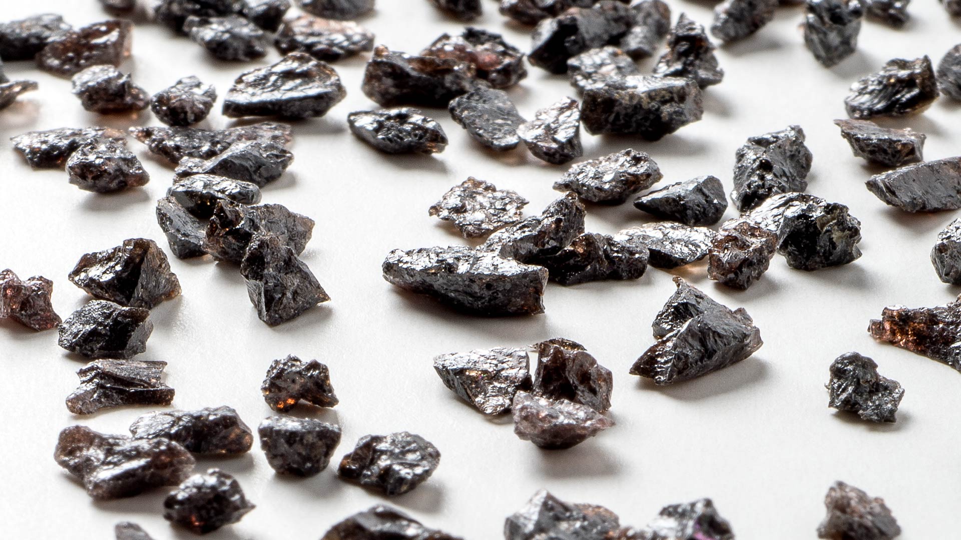 chất mài mòn corundum mới